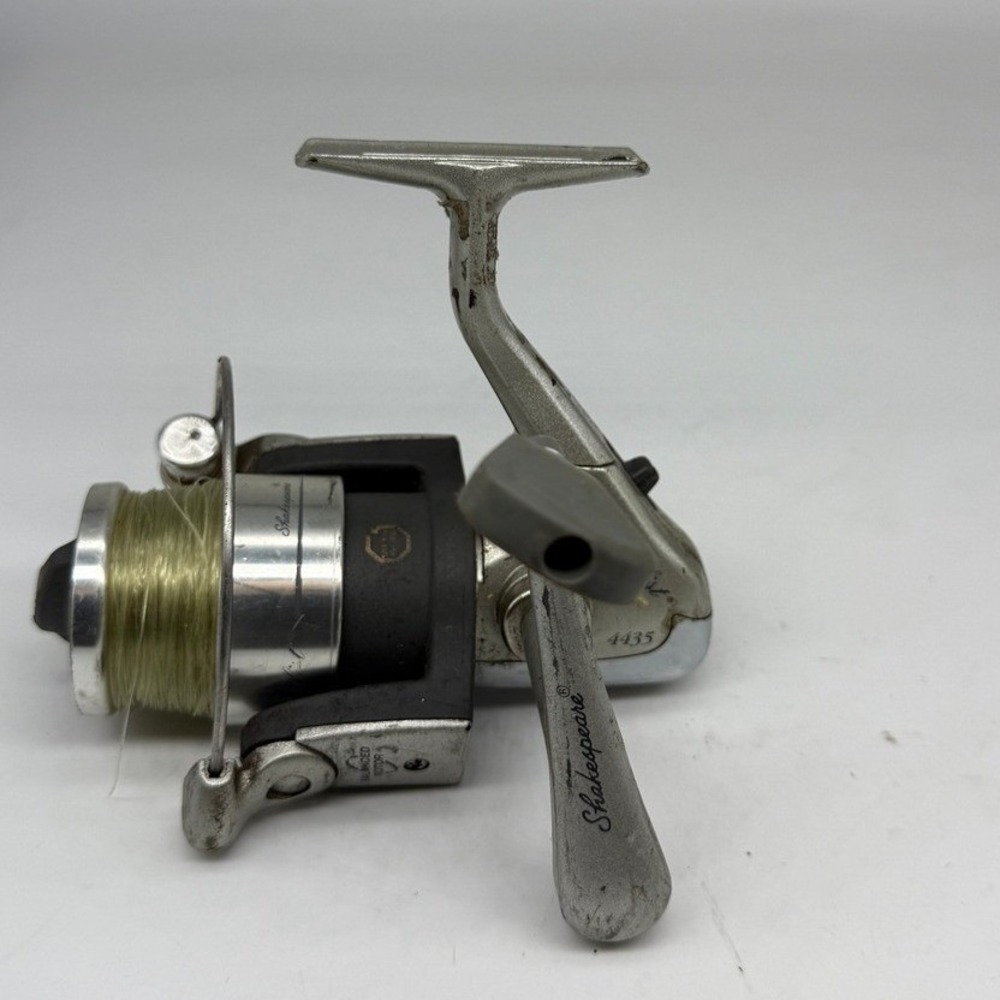 Shakespeare Medalist 4435 Spinning‎ Fishing Reel